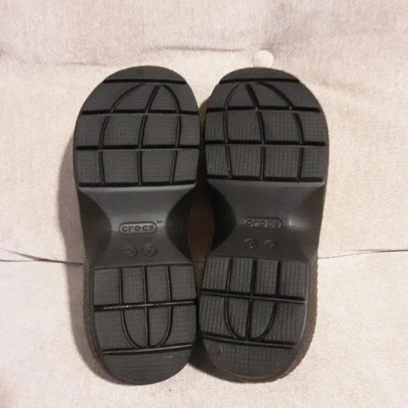 CROCS Black and Bone  Women's Mules Size W 7. - Picture 6 of 12